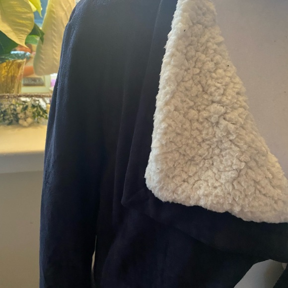 Black Faux Suede Jacket with Sherpa Collar ❤️🖤❤️🖤 - Picture 2 of 11